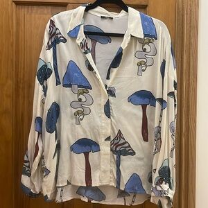 Parfois Cream Blouse - size M/L - with funky pattern, Mushrooms and Chameleons